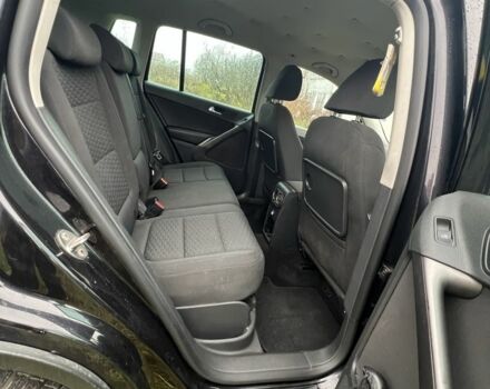 Черный Фольксваген Тигуан, объемом двигателя 2 л и пробегом 235 тыс. км за 4766 $, фото 5 на Automoto.ua