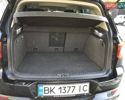Чорний Фольксваген Тігуан, об'ємом двигуна 1.97 л та пробігом 276 тис. км за 12000 $, фото 7 на Automoto.ua