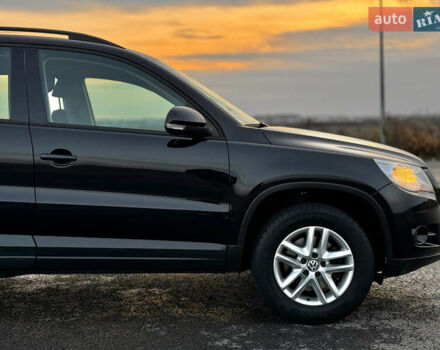 Чорний Фольксваген Тігуан, об'ємом двигуна 1.4 л та пробігом 211 тис. км за 8900 $, фото 10 на Automoto.ua