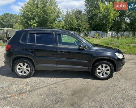 Черный Фольксваген Тигуан, объемом двигателя 1.39 л и пробегом 236 тыс. км за 8800 $, фото 7 на Automoto.ua