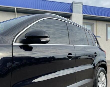 Чорний Фольксваген Тігуан, об'ємом двигуна 1.97 л та пробігом 276 тис. км за 12000 $, фото 17 на Automoto.ua