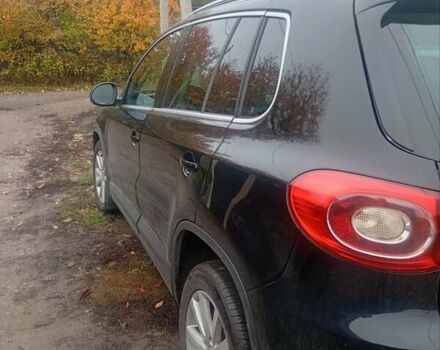 Черный Фольксваген Тигуан, объемом двигателя 1.4 л и пробегом 300 тыс. км за 9300 $, фото 10 на Automoto.ua