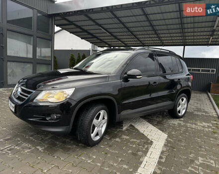 Черный Фольксваген Тигуан, объемом двигателя 1.97 л и пробегом 270 тыс. км за 12200 $, фото 7 на Automoto.ua