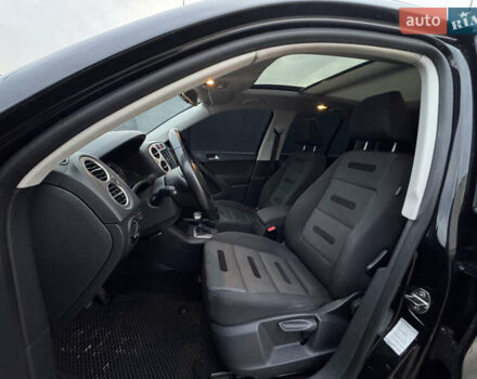 Чорний Фольксваген Тігуан, об'ємом двигуна 2 л та пробігом 290 тис. км за 10200 $, фото 25 на Automoto.ua
