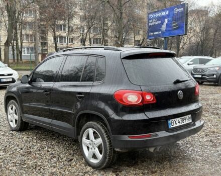 Черный Фольксваген Тигуан, объемом двигателя 2 л и пробегом 269 тыс. км за 10300 $, фото 3 на Automoto.ua