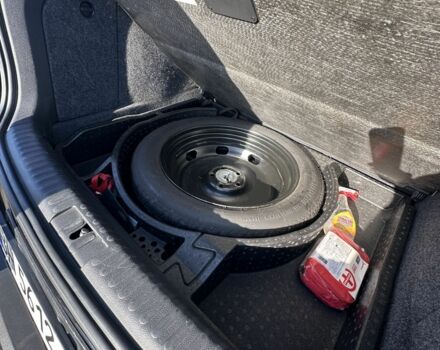 Черный Фольксваген Тигуан, объемом двигателя 2 л и пробегом 255 тыс. км за 10500 $, фото 7 на Automoto.ua