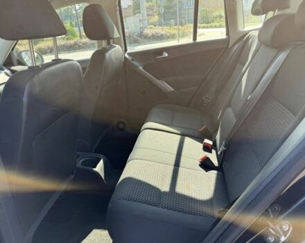 Черный Фольксваген Тигуан, объемом двигателя 2 л и пробегом 205 тыс. км за 4500 $, фото 6 на Automoto.ua