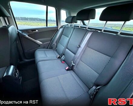 Чорний Фольксваген Тігуан, об'ємом двигуна 1.4 л та пробігом 121 тис. км за 9700 $, фото 13 на Automoto.ua