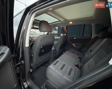 Чорний Фольксваген Тігуан, об'ємом двигуна 2 л та пробігом 290 тис. км за 10200 $, фото 26 на Automoto.ua