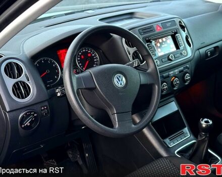 Чорний Фольксваген Тігуан, об'ємом двигуна 1.4 л та пробігом 121 тис. км за 9700 $, фото 11 на Automoto.ua