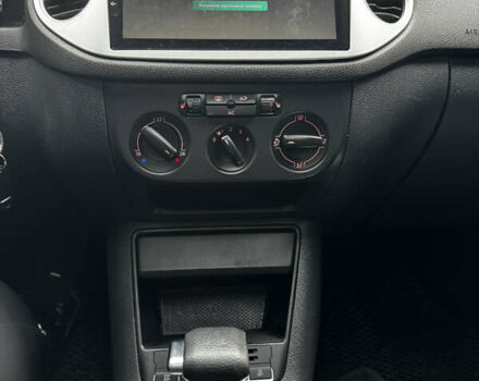 Черный Фольксваген Тигуан, объемом двигателя 1.97 л и пробегом 270 тыс. км за 12200 $, фото 9 на Automoto.ua