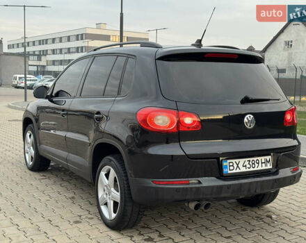 Чорний Фольксваген Тігуан, об'ємом двигуна 2 л та пробігом 290 тис. км за 10200 $, фото 17 на Automoto.ua