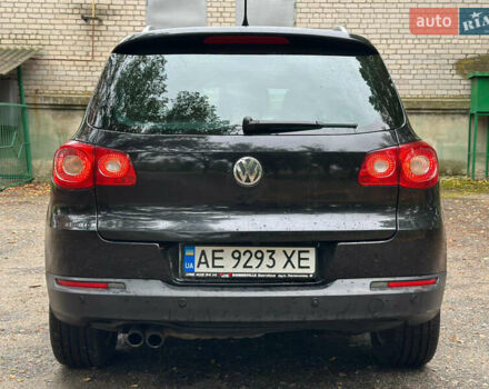Черный Фольксваген Тигуан, объемом двигателя 1.98 л и пробегом 258 тыс. км за 10600 $, фото 3 на Automoto.ua