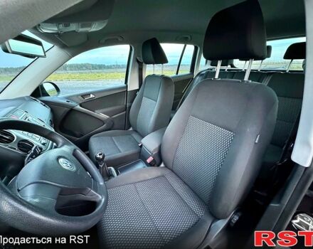 Чорний Фольксваген Тігуан, об'ємом двигуна 1.4 л та пробігом 121 тис. км за 9700 $, фото 12 на Automoto.ua