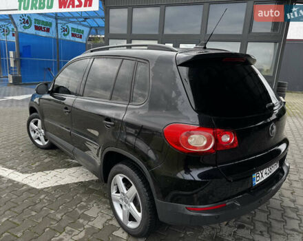 Черный Фольксваген Тигуан, объемом двигателя 1.97 л и пробегом 270 тыс. км за 12200 $, фото 3 на Automoto.ua