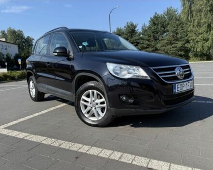 Черный Фольксваген Тигуан, объемом двигателя 2 л и пробегом 205 тыс. км за 4500 $, фото 2 на Automoto.ua