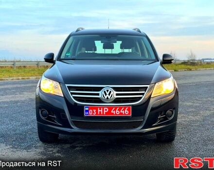 Чорний Фольксваген Тігуан, об'ємом двигуна 1.4 л та пробігом 121 тис. км за 9700 $, фото 2 на Automoto.ua