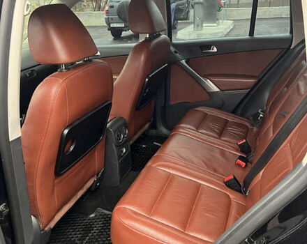 Черный Фольксваген Тигуан, объемом двигателя 1.98 л и пробегом 245 тыс. км за 9400 $, фото 14 на Automoto.ua