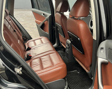 Черный Фольксваген Тигуан, объемом двигателя 1.98 л и пробегом 245 тыс. км за 9400 $, фото 17 на Automoto.ua