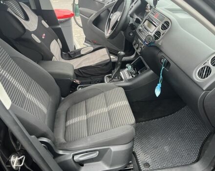 Черный Фольксваген Тигуан, объемом двигателя 2 л и пробегом 353 тыс. км за 6500 $, фото 4 на Automoto.ua