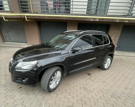 Черный Фольксваген Тигуан, объемом двигателя 2 л и пробегом 317 тыс. км за 10900 $, фото 21 на Automoto.ua