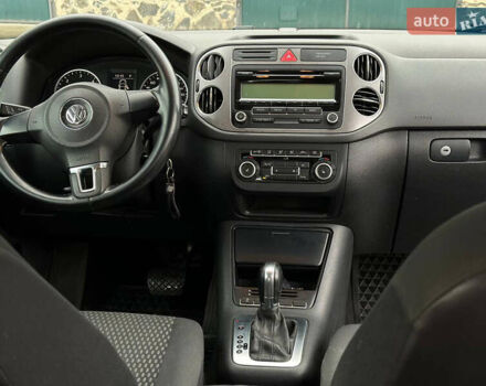 Черный Фольксваген Тигуан, объемом двигателя 1.97 л и пробегом 298 тыс. км за 11000 $, фото 5 на Automoto.ua