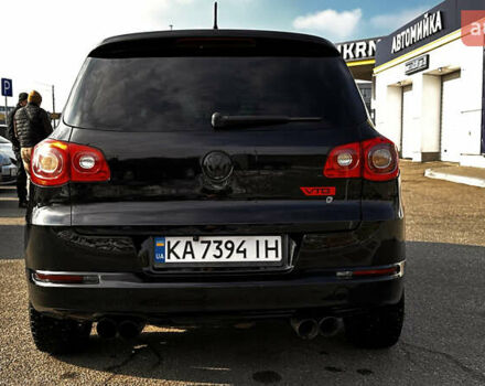 Черный Фольксваген Тигуан, объемом двигателя 2 л и пробегом 225 тыс. км за 9400 $, фото 6 на Automoto.ua