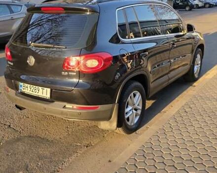 Чорний Фольксваген Тігуан, об'ємом двигуна 1.97 л та пробігом 148 тис. км за 13500 $, фото 2 на Automoto.ua