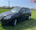 Чорний Фольксваген Тігуан, об'ємом двигуна 2 л та пробігом 260 тис. км за 13000 $, фото 4 на Automoto.ua