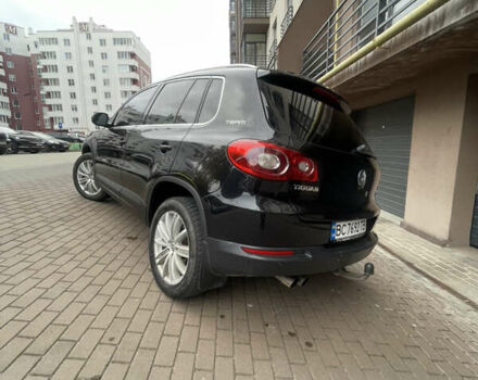 Черный Фольксваген Тигуан, объемом двигателя 2 л и пробегом 317 тыс. км за 10900 $, фото 11 на Automoto.ua