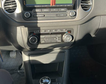 Чорний Фольксваген Тігуан, об'ємом двигуна 2 л та пробігом 170 тис. км за 13900 $, фото 18 на Automoto.ua