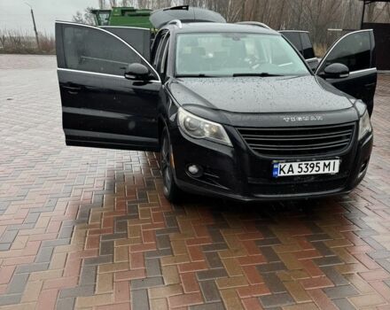 Черный Фольксваген Тигуан, объемом двигателя 2 л и пробегом 285 тыс. км за 13400 $, фото 7 на Automoto.ua