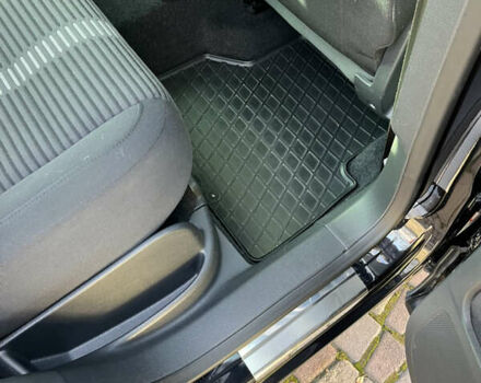 Чорний Фольксваген Тігуан, об'ємом двигуна 2 л та пробігом 170 тис. км за 13900 $, фото 12 на Automoto.ua