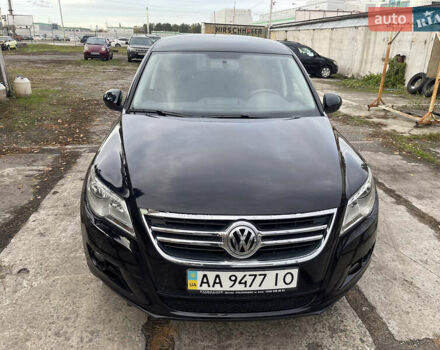 Чорний Фольксваген Тігуан, об'ємом двигуна 2 л та пробігом 157 тис. км за 9300 $, фото 2 на Automoto.ua