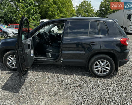 Черный Фольксваген Тигуан, объемом двигателя 1.98 л и пробегом 260 тыс. км за 8700 $, фото 2 на Automoto.ua