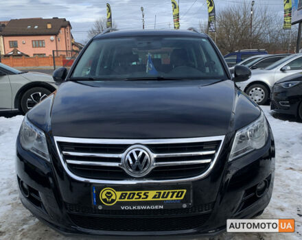 Черный Фольксваген Тигуан, объемом двигателя 2 л и пробегом 253 тыс. км за 10500 $, фото 1 на Automoto.ua