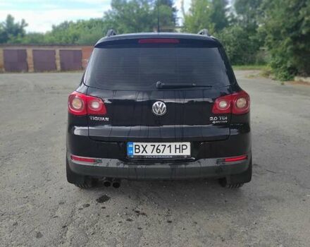 Черный Фольксваген Тигуан, объемом двигателя 2 л и пробегом 269 тыс. км за 12300 $, фото 6 на Automoto.ua