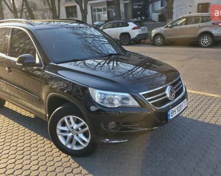Чорний Фольксваген Тігуан, об'ємом двигуна 1.97 л та пробігом 148 тис. км за 13500 $, фото 1 на Automoto.ua