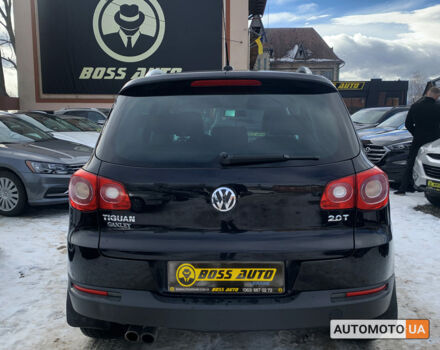 Черный Фольксваген Тигуан, объемом двигателя 2 л и пробегом 253 тыс. км за 10500 $, фото 4 на Automoto.ua
