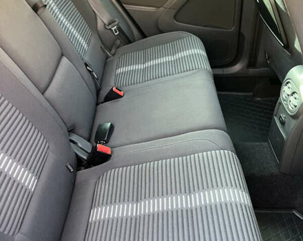 Чорний Фольксваген Тігуан, об'ємом двигуна 2 л та пробігом 170 тис. км за 13900 $, фото 11 на Automoto.ua