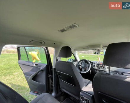 Чорний Фольксваген Тігуан, об'ємом двигуна 2 л та пробігом 260 тис. км за 13000 $, фото 11 на Automoto.ua