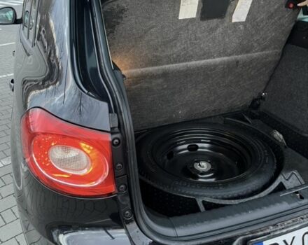 Чорний Фольксваген Тігуан, об'ємом двигуна 2 л та пробігом 250 тис. км за 8500 $, фото 4 на Automoto.ua