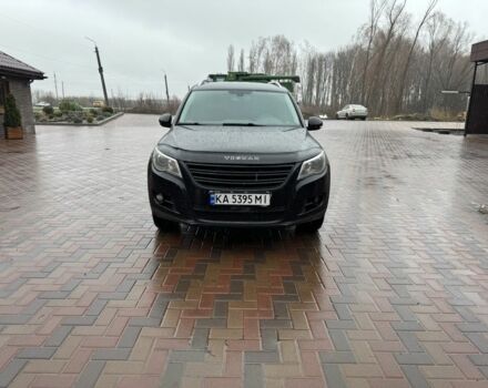 Черный Фольксваген Тигуан, объемом двигателя 2 л и пробегом 285 тыс. км за 13400 $, фото 1 на Automoto.ua