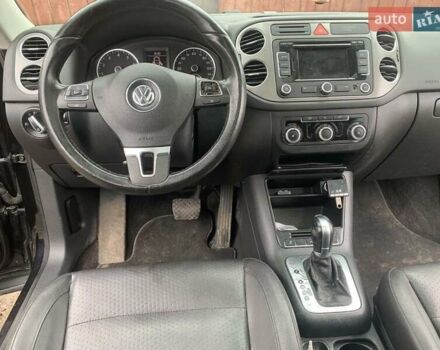 Чорний Фольксваген Тігуан, об'ємом двигуна 2 л та пробігом 199 тис. км за 10700 $, фото 11 на Automoto.ua