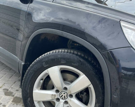 Черный Фольксваген Тигуан, объемом двигателя 1.97 л и пробегом 209 тыс. км за 12500 $, фото 6 на Automoto.ua