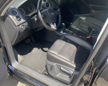 Черный Фольксваген Тигуан, объемом двигателя 2 л и пробегом 158 тыс. км за 10800 $, фото 20 на Automoto.ua