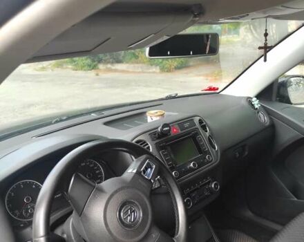 Черный Фольксваген Тигуан, объемом двигателя 2 л и пробегом 269 тыс. км за 12300 $, фото 5 на Automoto.ua