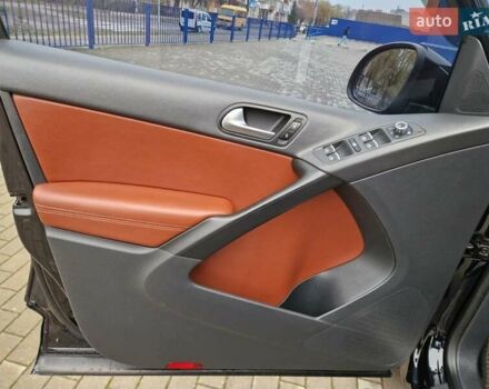 Черный Фольксваген Тигуан, объемом двигателя 2 л и пробегом 195 тыс. км за 13650 $, фото 15 на Automoto.ua