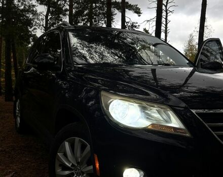 Черный Фольксваген Тигуан, объемом двигателя 2 л и пробегом 274 тыс. км за 10000 $, фото 8 на Automoto.ua