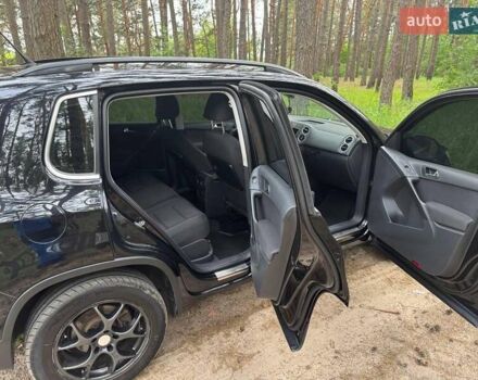 Черный Фольксваген Тигуан, объемом двигателя 1.97 л и пробегом 210 тыс. км за 11500 $, фото 14 на Automoto.ua